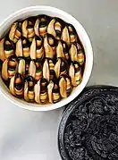 mussels stuffed with glass noodles and fine vegetables