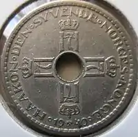 A 1940 Norwegian krone featuring the H7 monogram.