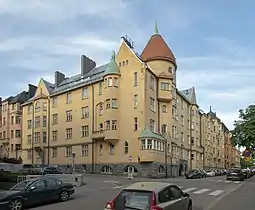 Olofsborg (apartment building)&nbsp;[fi] (Swedish for Olavinlinna, which the top resembles) at Katajanokankatu 1 / Kauppiaankatu 7, 1902