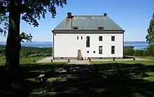 Övralid Manor, with view over Lake Vättern