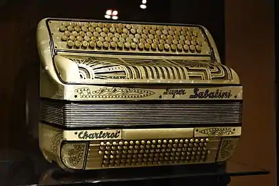 Unison accordion by Enrico Sabatini (1950)